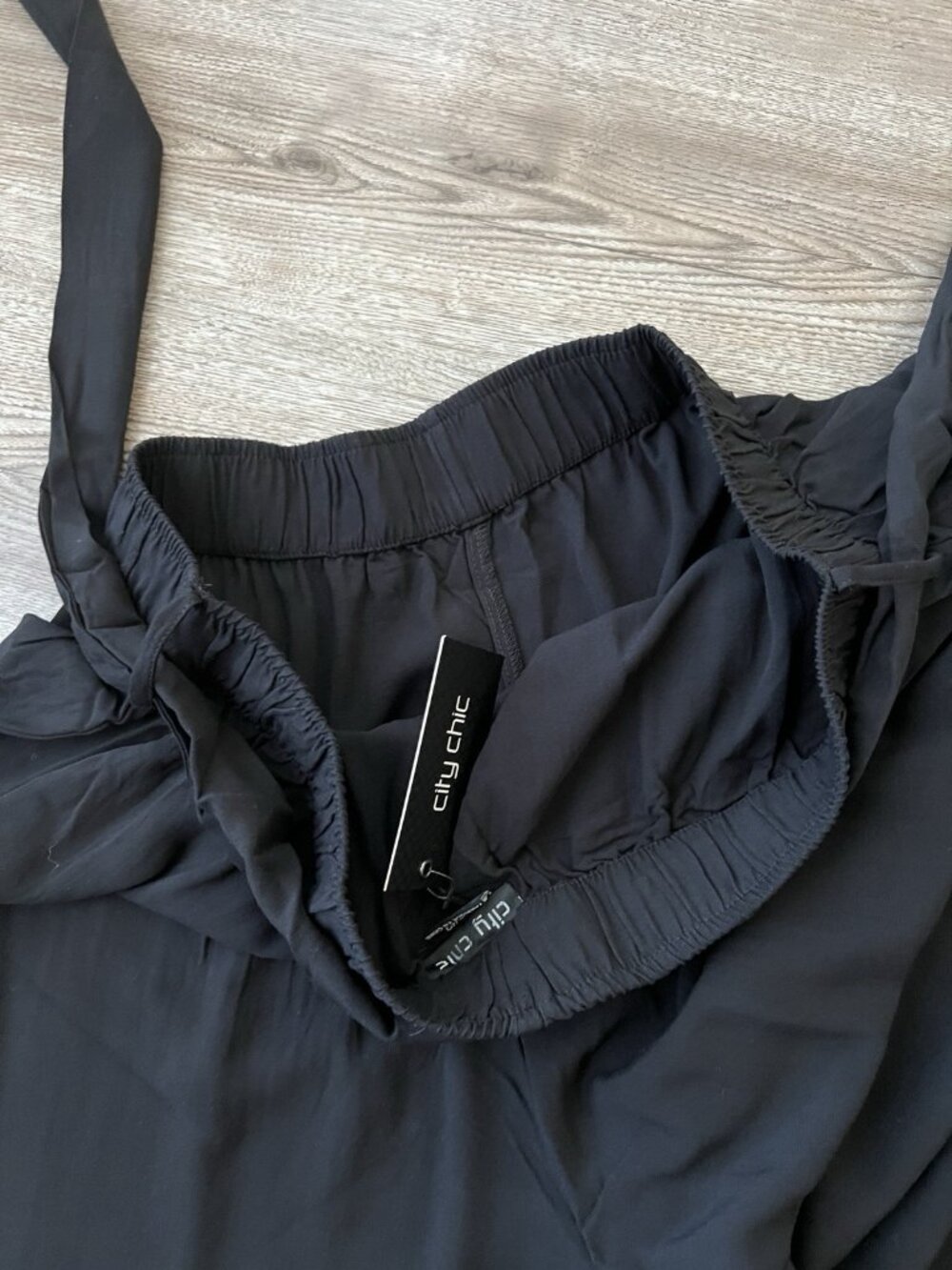 City Chic Island Wide Leg Cropped Pants Womens 12 Black Belted NWT - Picture 9 of 12